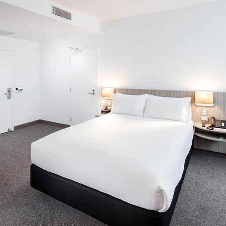 Ibis Mackay Hotel Exterior foto