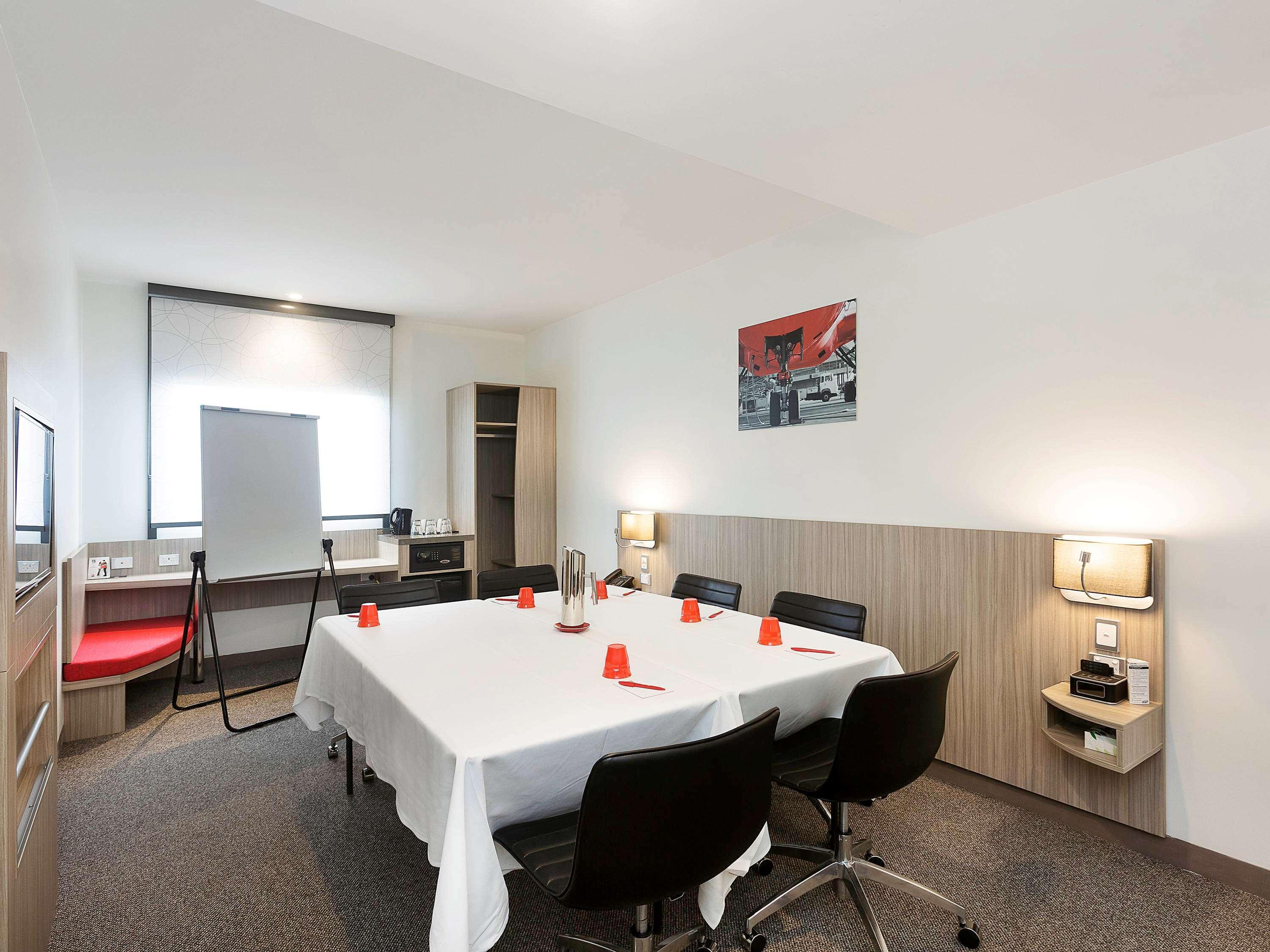 Ibis Mackay Hotel Exterior foto