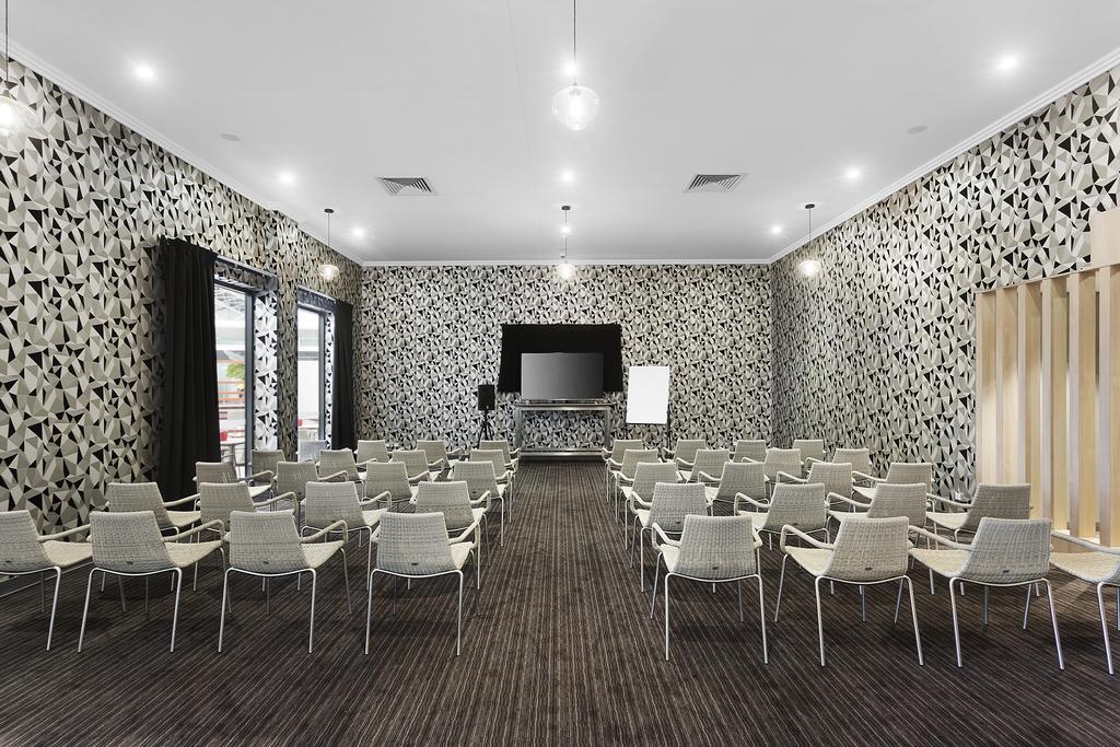 Ibis Mackay Hotel Exterior foto